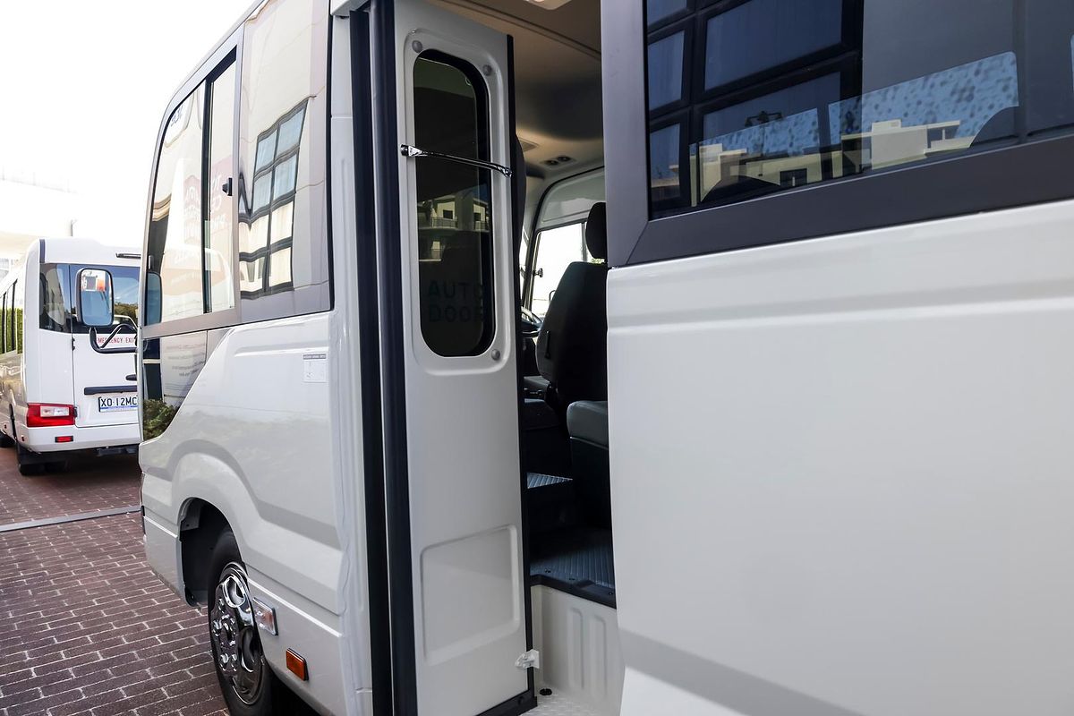 2025 Toyota Coaster GDB70R