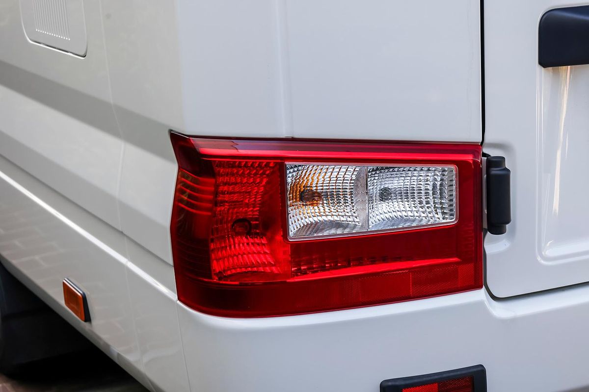 2025 Toyota Coaster GDB70R