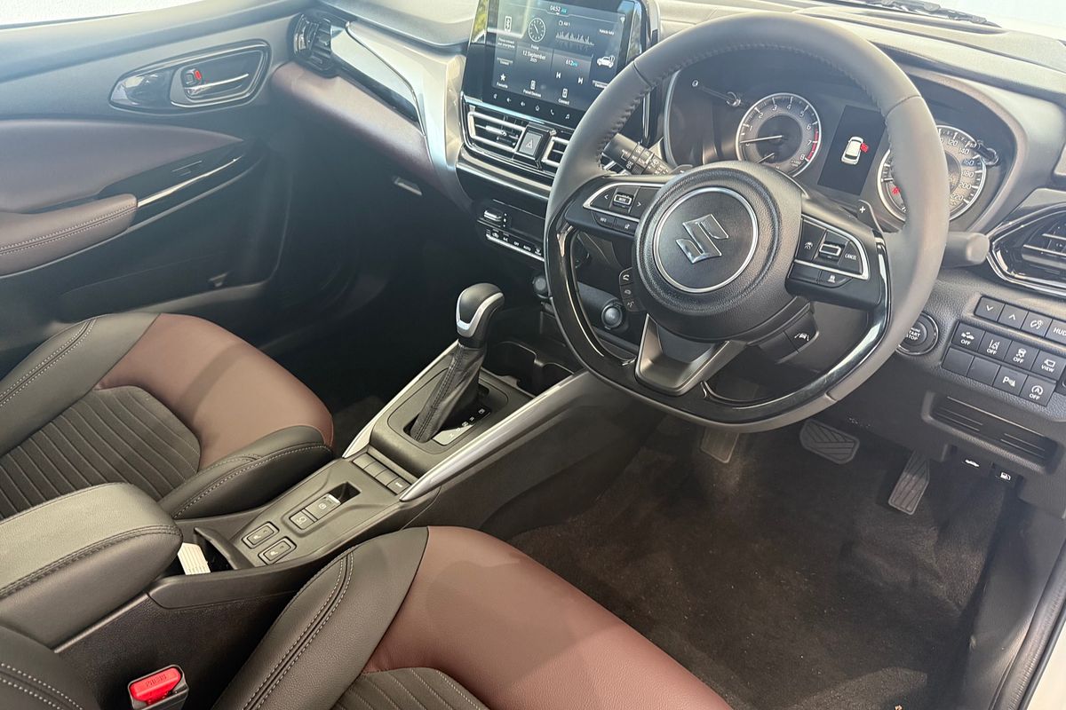 2025 Suzuki Fronx Hybrid KW