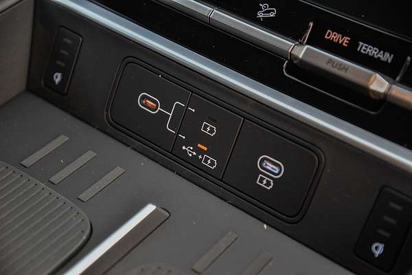 2025 Hyundai Santa Fe Hybrid Elite MX5.V1