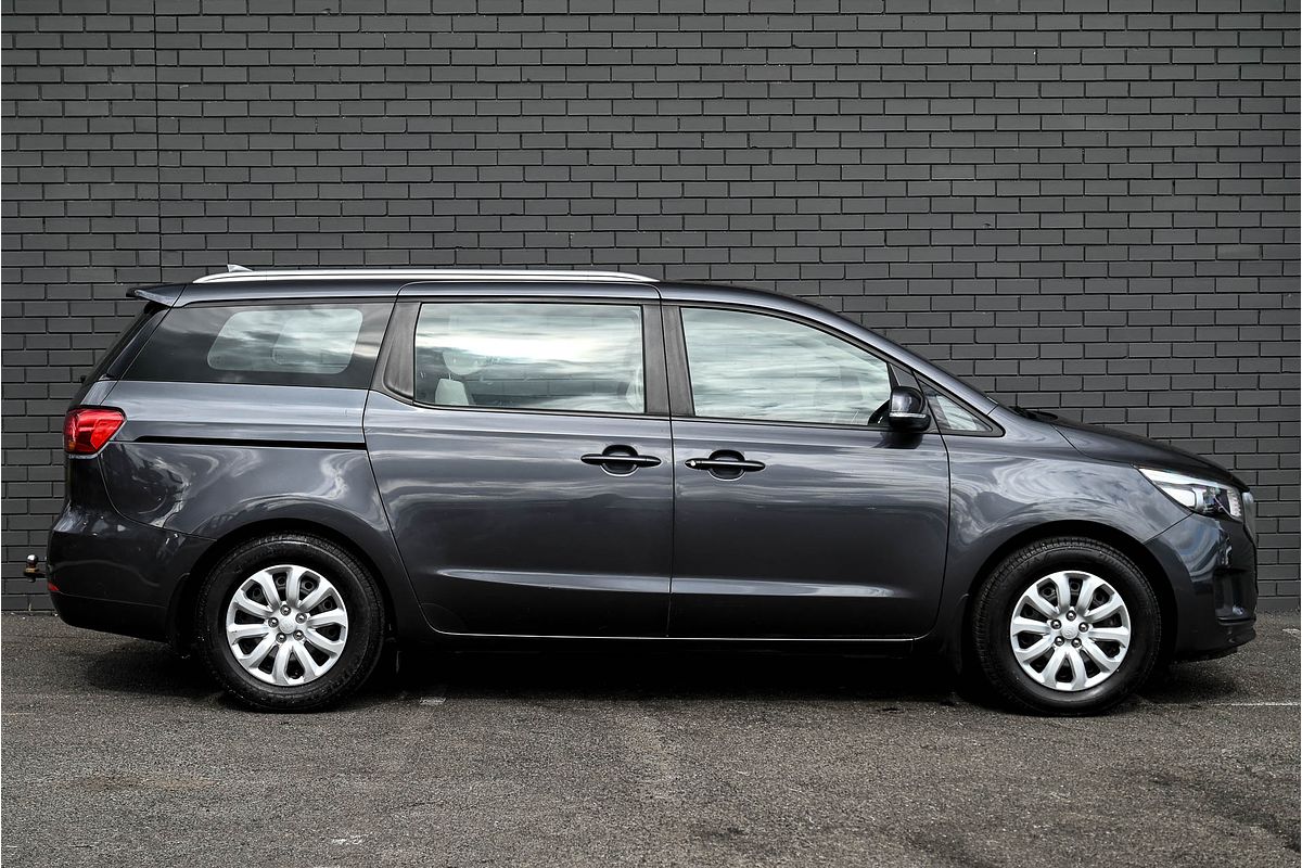 2017 Kia Carnival S YP