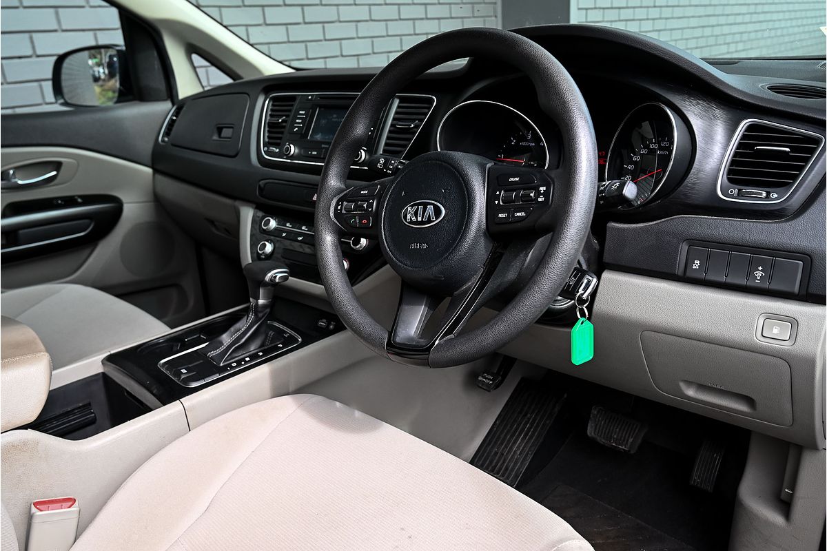 2017 Kia Carnival S YP