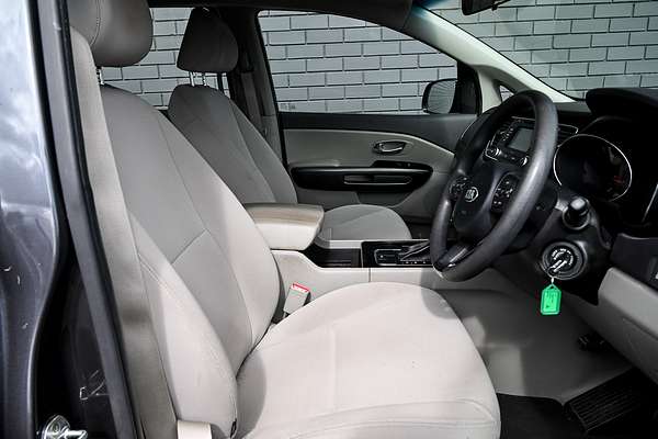 2017 Kia Carnival S YP
