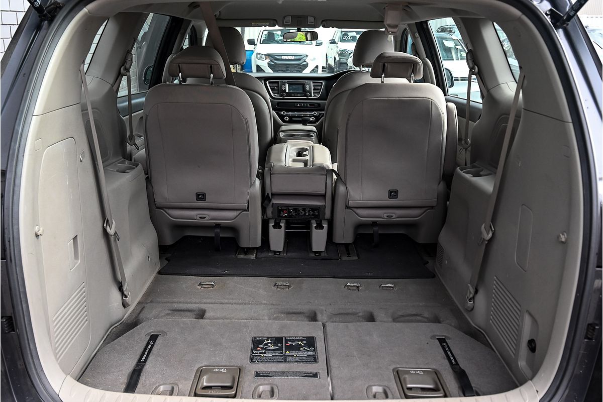 2017 Kia Carnival S YP
