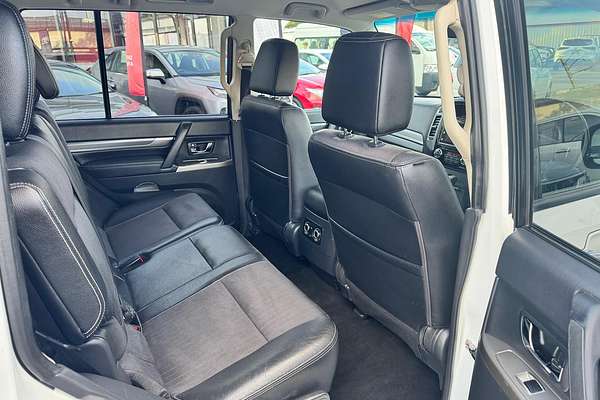 2018 Mitsubishi Pajero GLS NX