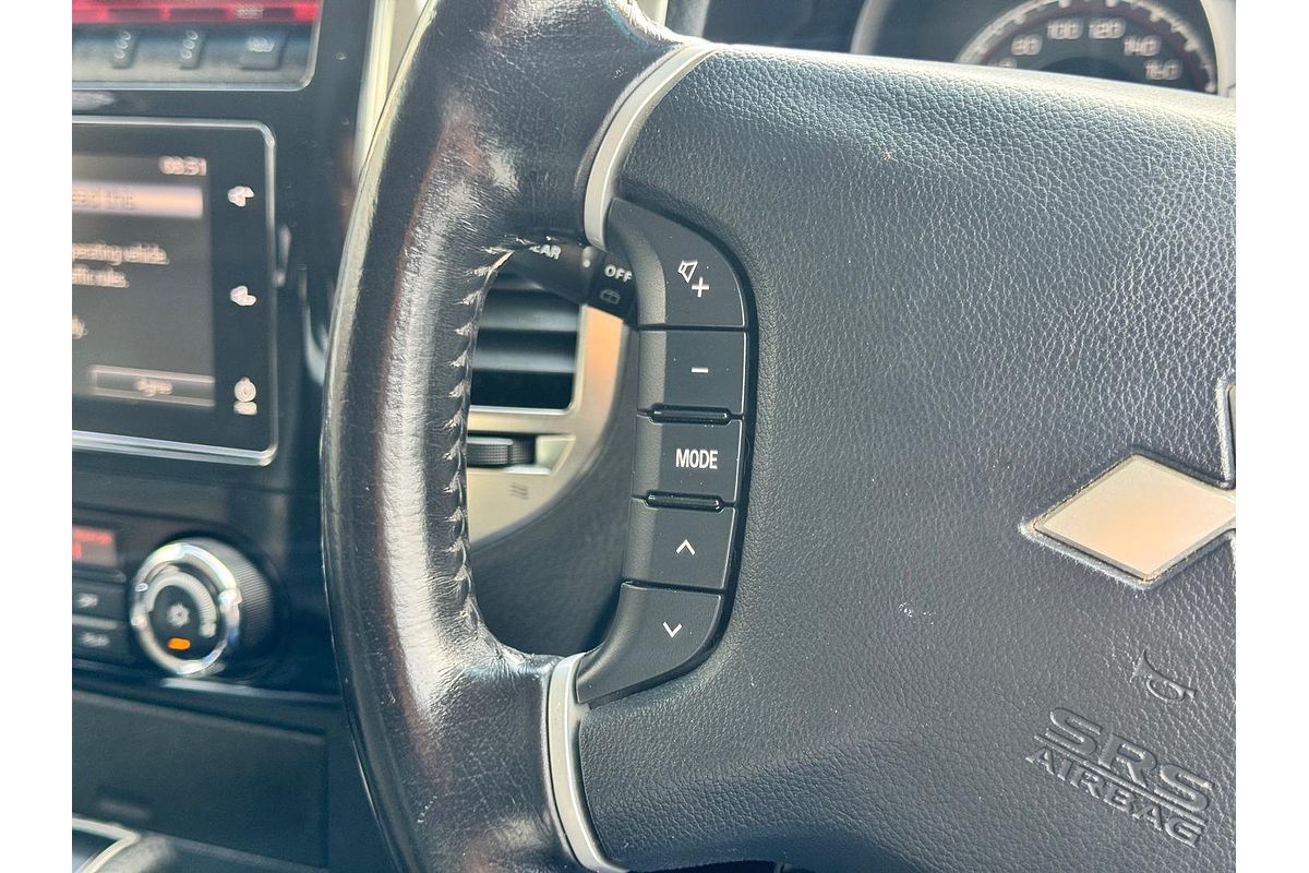 2018 Mitsubishi Pajero GLS NX