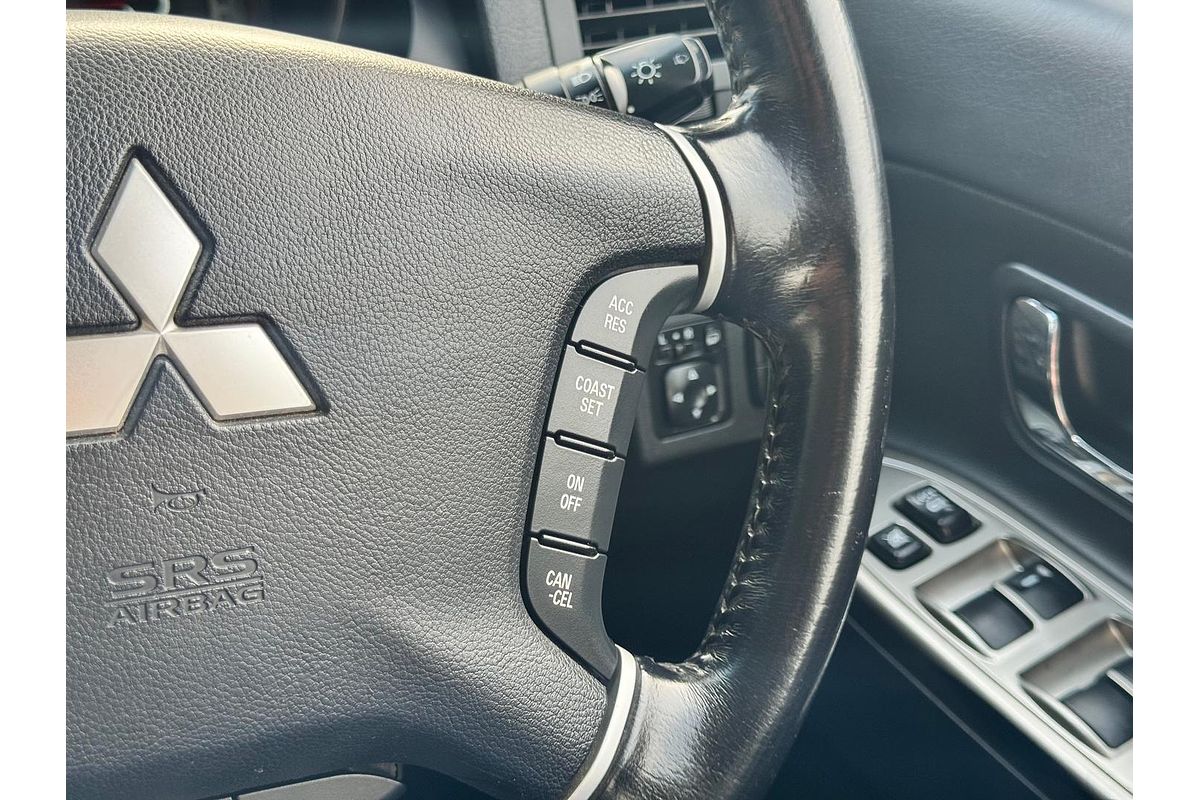 2018 Mitsubishi Pajero GLS NX