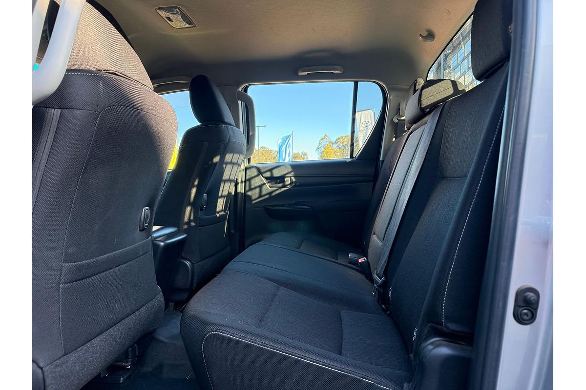 2019 Toyota Hilux SR GUN126R 4X4
