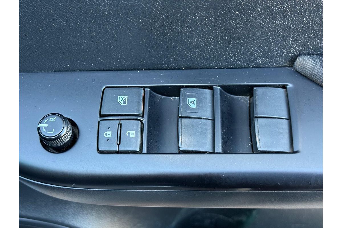 2019 Toyota Hilux SR GUN126R 4X4