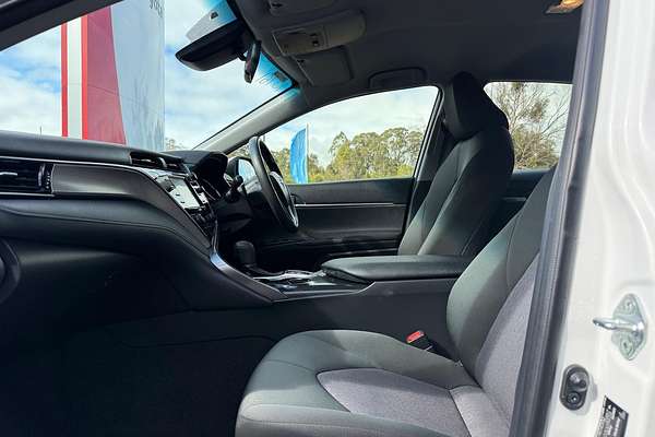2019 Toyota Camry Ascent AXVH71R