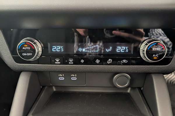 2025 Mitsubishi Outlander ES ZM