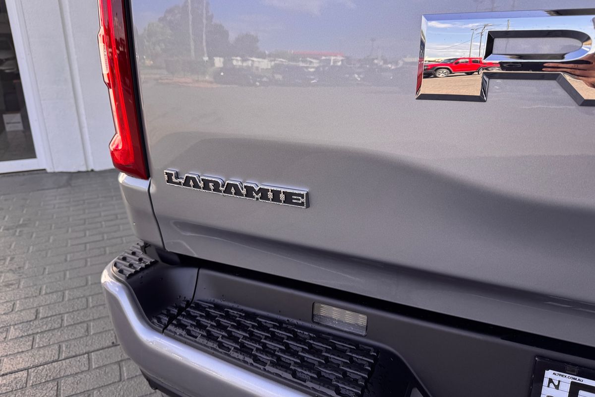 2024 RAM 1500 Laramie DT 4X4 SWB
