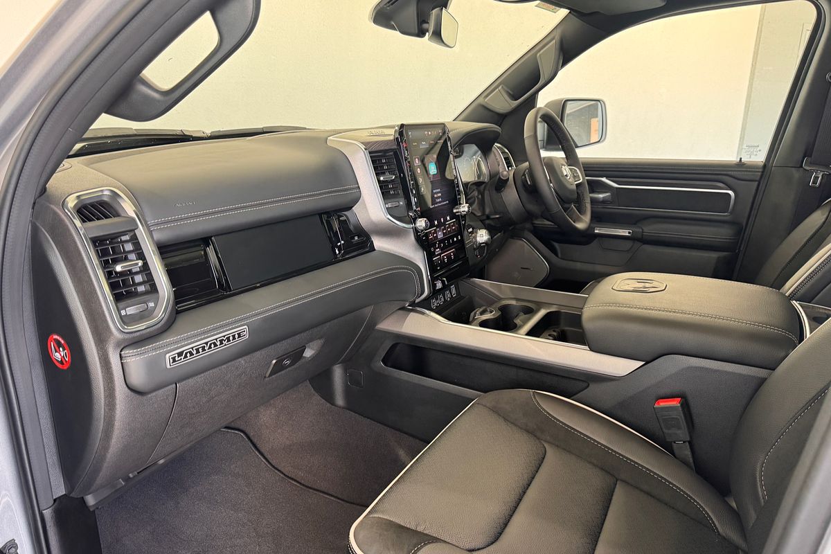 2024 RAM 1500 Laramie DT 4X4 SWB