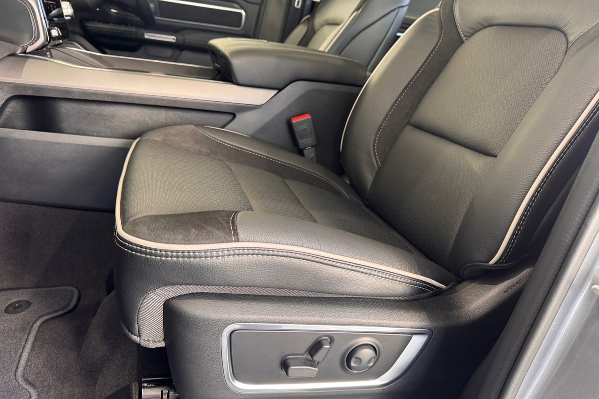 2024 RAM 1500 Laramie DT 4X4 SWB