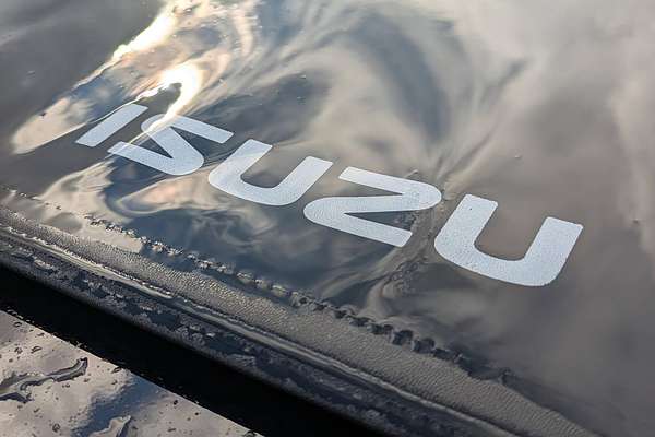 2025 Isuzu D-MAX X-RIDER 4X4