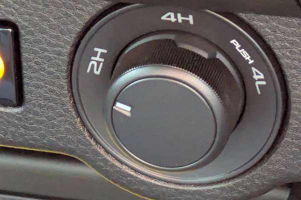 2025 Isuzu D-MAX X-RIDER 4X4