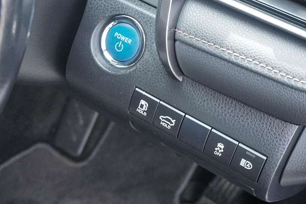 2018 Toyota Camry SL AXVH71R