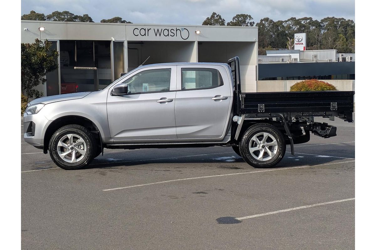 2025 Isuzu D-MAX LS-M 4X4