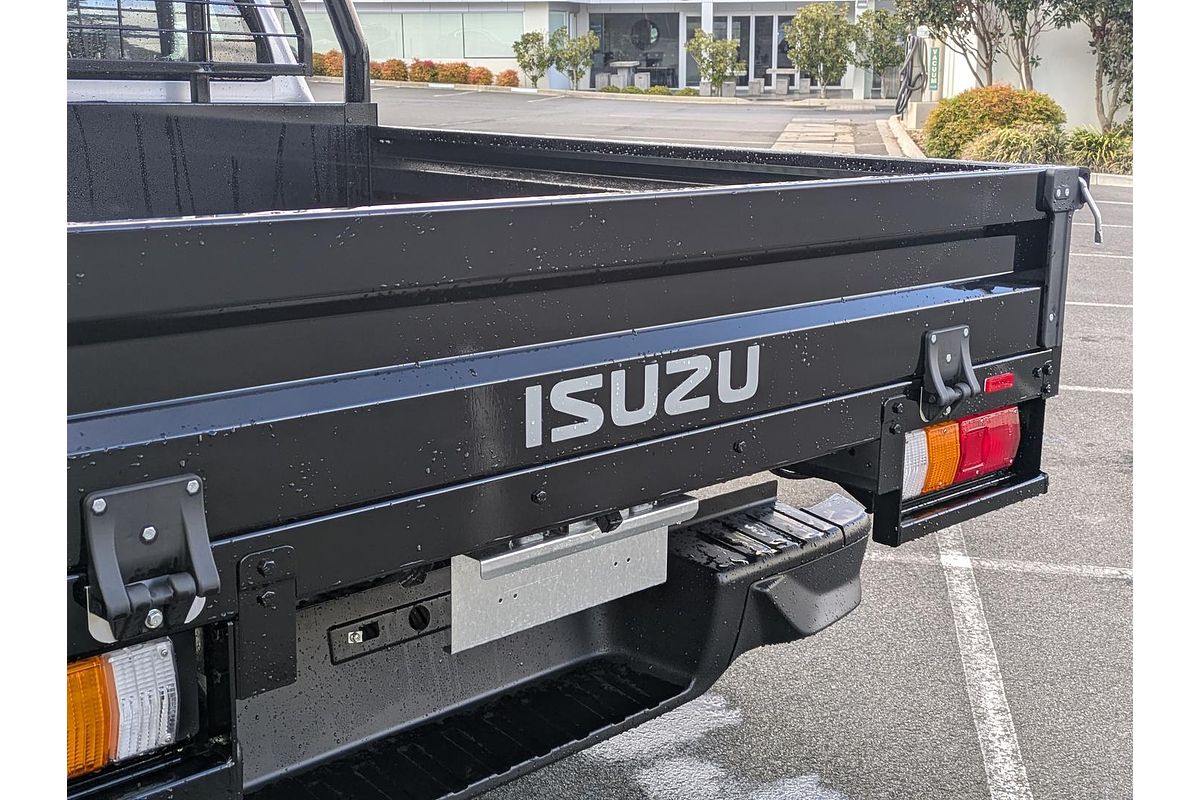 2025 Isuzu D-MAX LS-M 4X4
