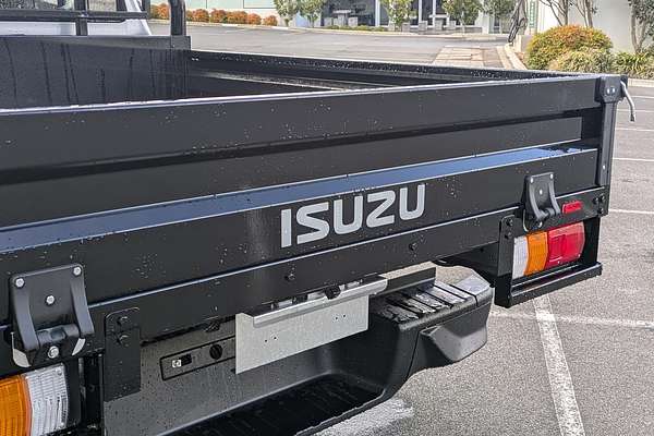 2025 Isuzu D-MAX LS-M 4X4