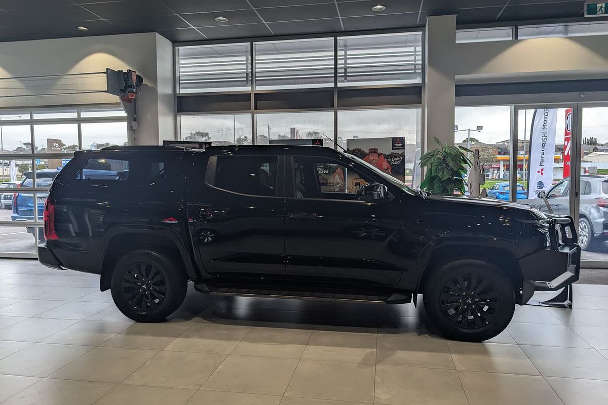 2025 Mitsubishi Triton GSR MV 4X4