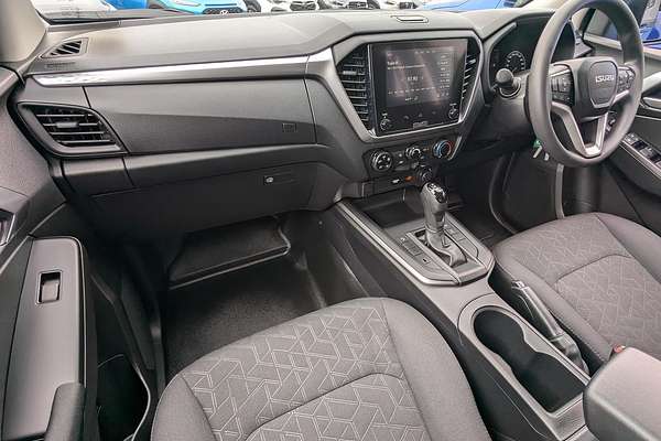 2025 Isuzu D-MAX LS-M 4X4