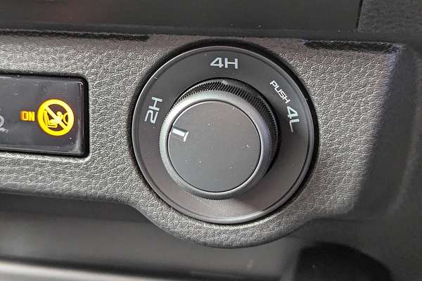 2025 Isuzu D-MAX LS-M 4X4
