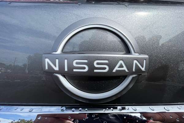 2024 Nissan Patrol Ti Y62