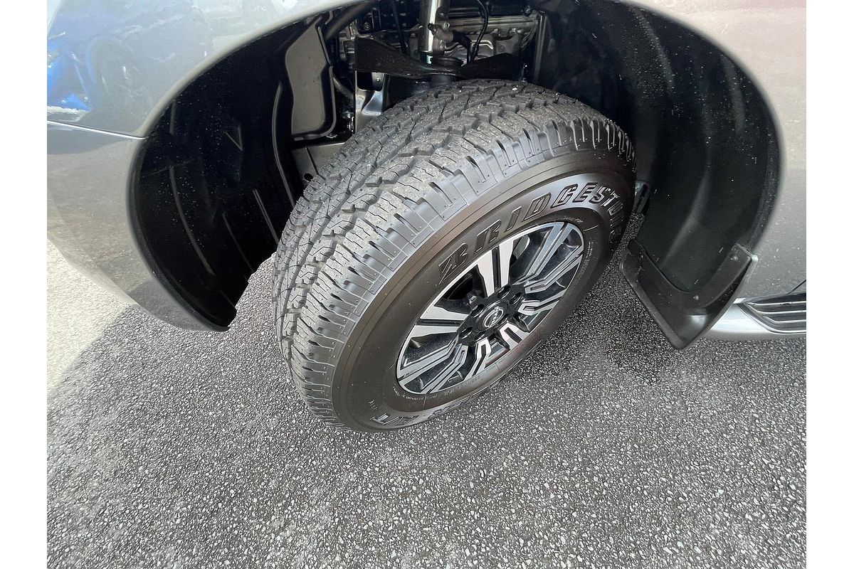 2024 Nissan Patrol Ti Y62
