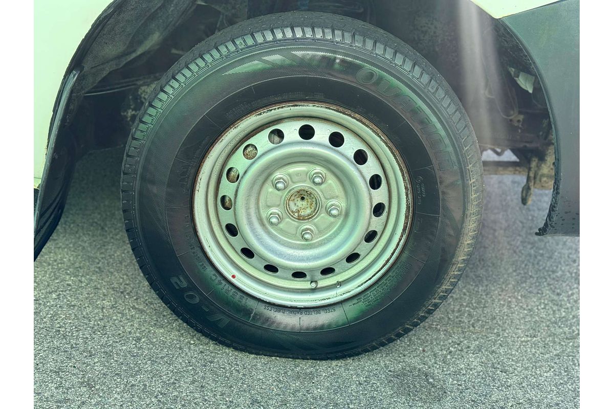 2006 Toyota Hilux Workmate TGN16R Rear Wheel Drive