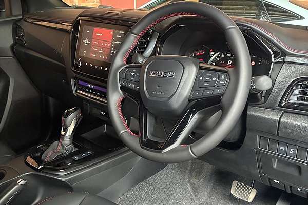 2025 Isuzu D-MAX X-TERRAIN 4X4