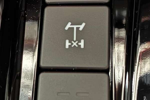 2025 Isuzu D-MAX X-TERRAIN 4X4