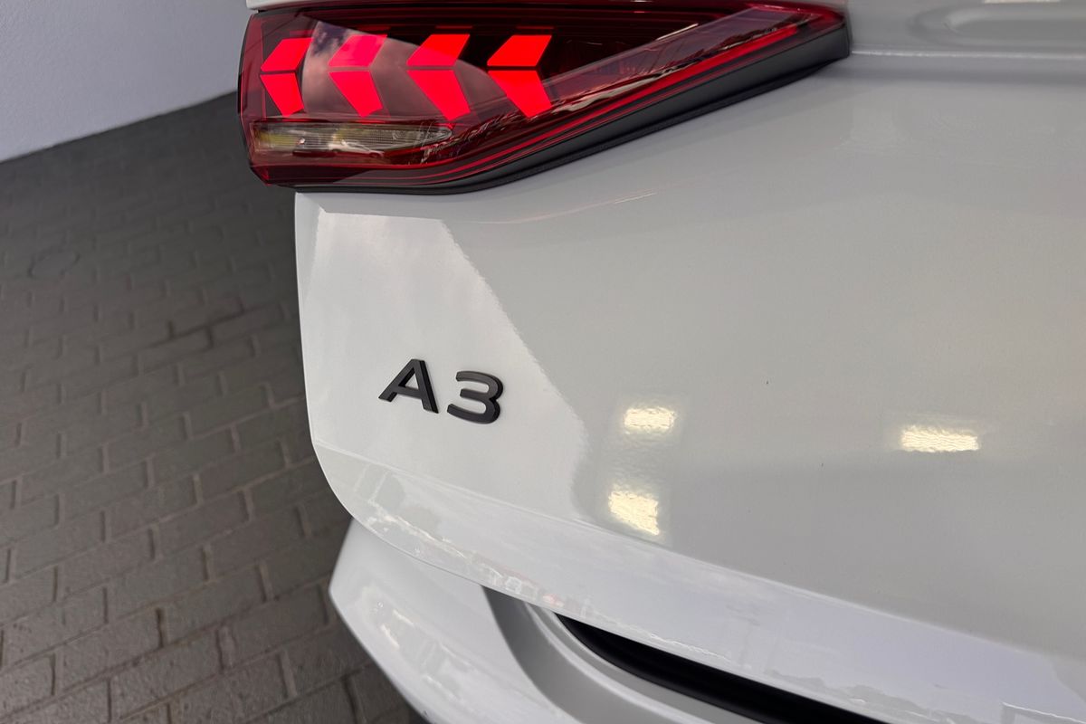 2025 Audi A3 35 TFSI S line GY