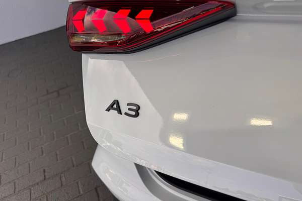2025 Audi A3 35 TFSI S line GY