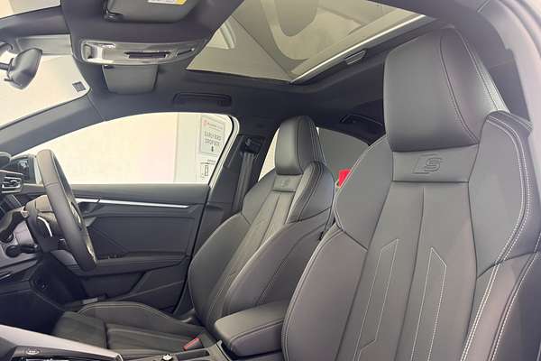 2025 Audi A3 35 TFSI S line GY