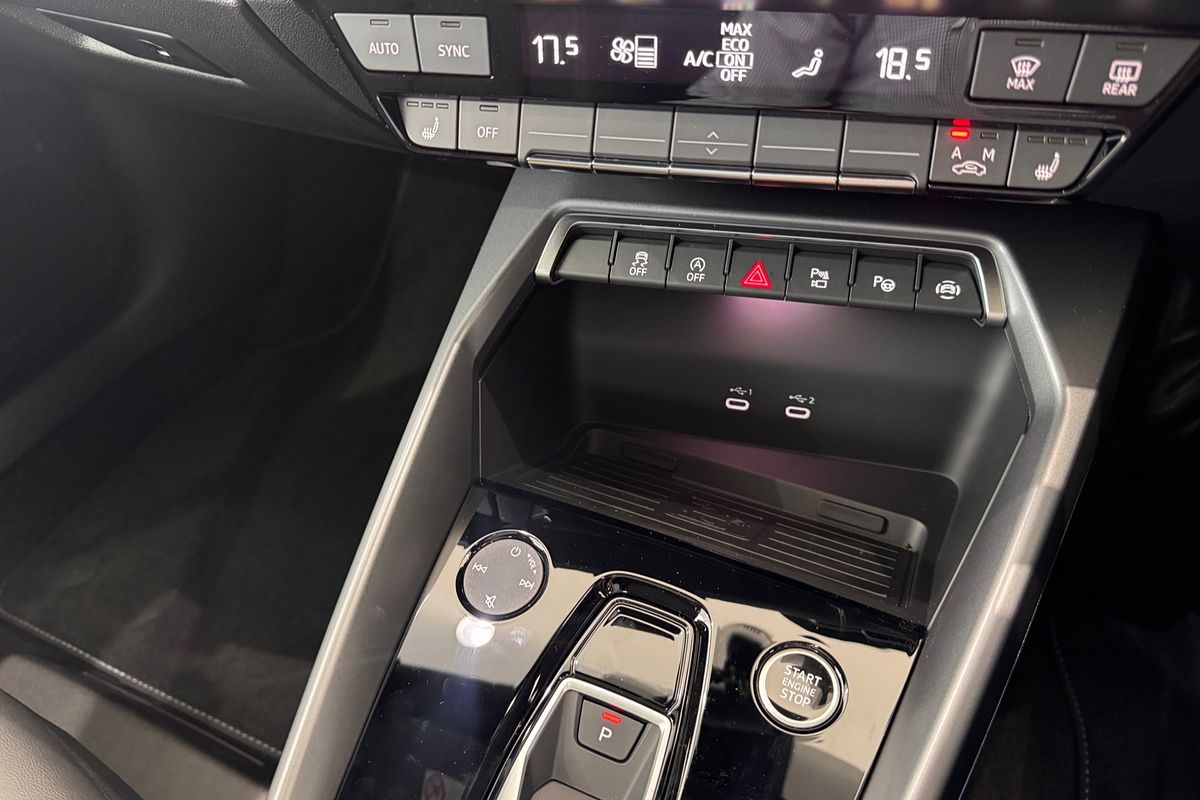 2025 Audi A3 35 TFSI S line GY