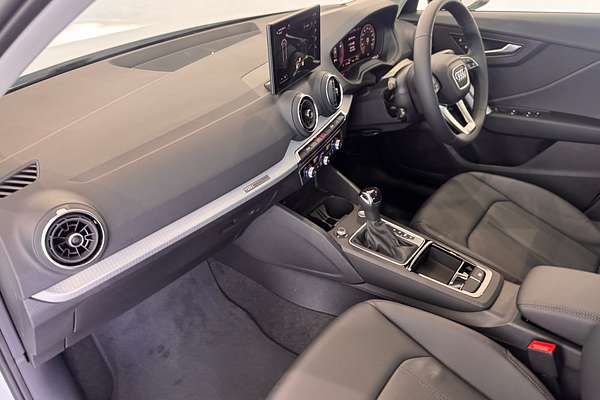 2025 Audi Q2 35 TFSI S line edition GA