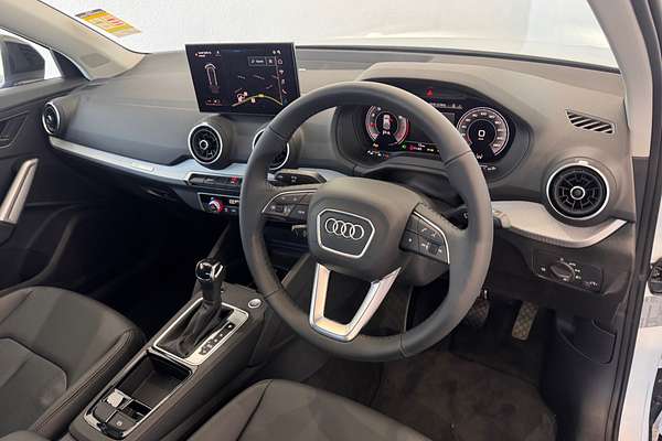 2025 Audi Q2 35 TFSI S line edition GA