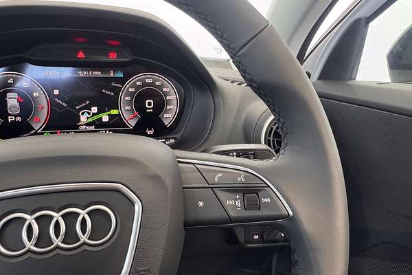 2025 Audi Q2 35 TFSI S line edition GA