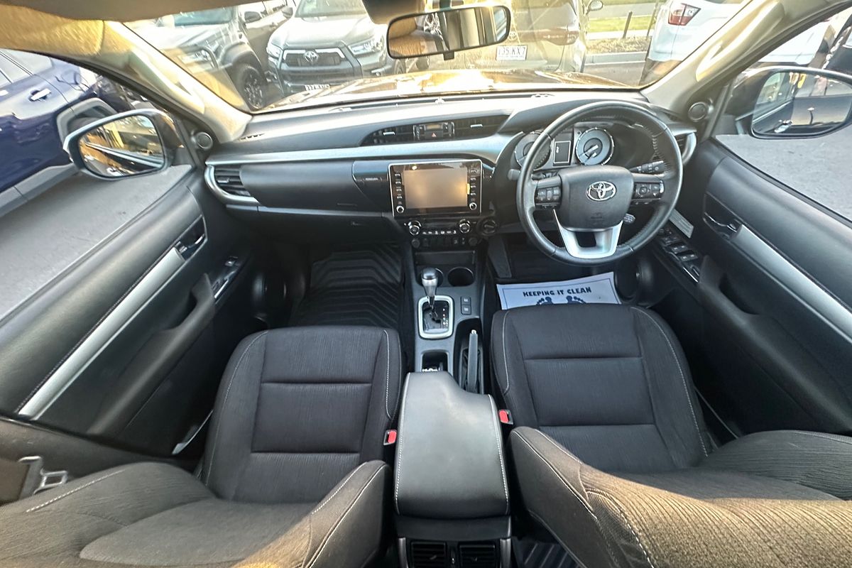 2021 Toyota Hilux SR5 GUN126R 4X4