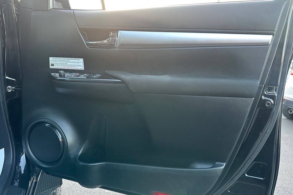2021 Toyota Hilux SR5 GUN126R 4X4