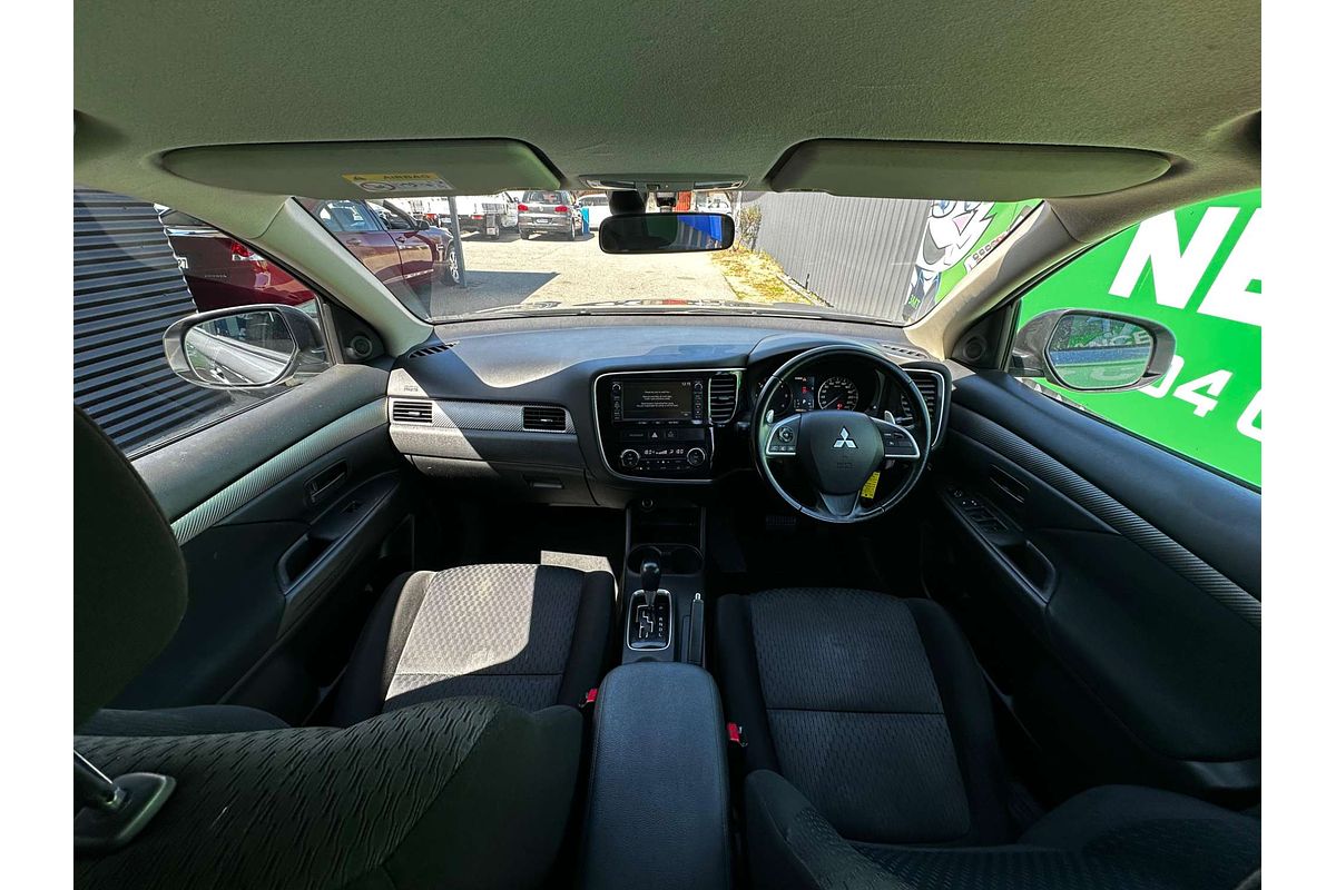 2013 Mitsubishi Outlander LS ZJ