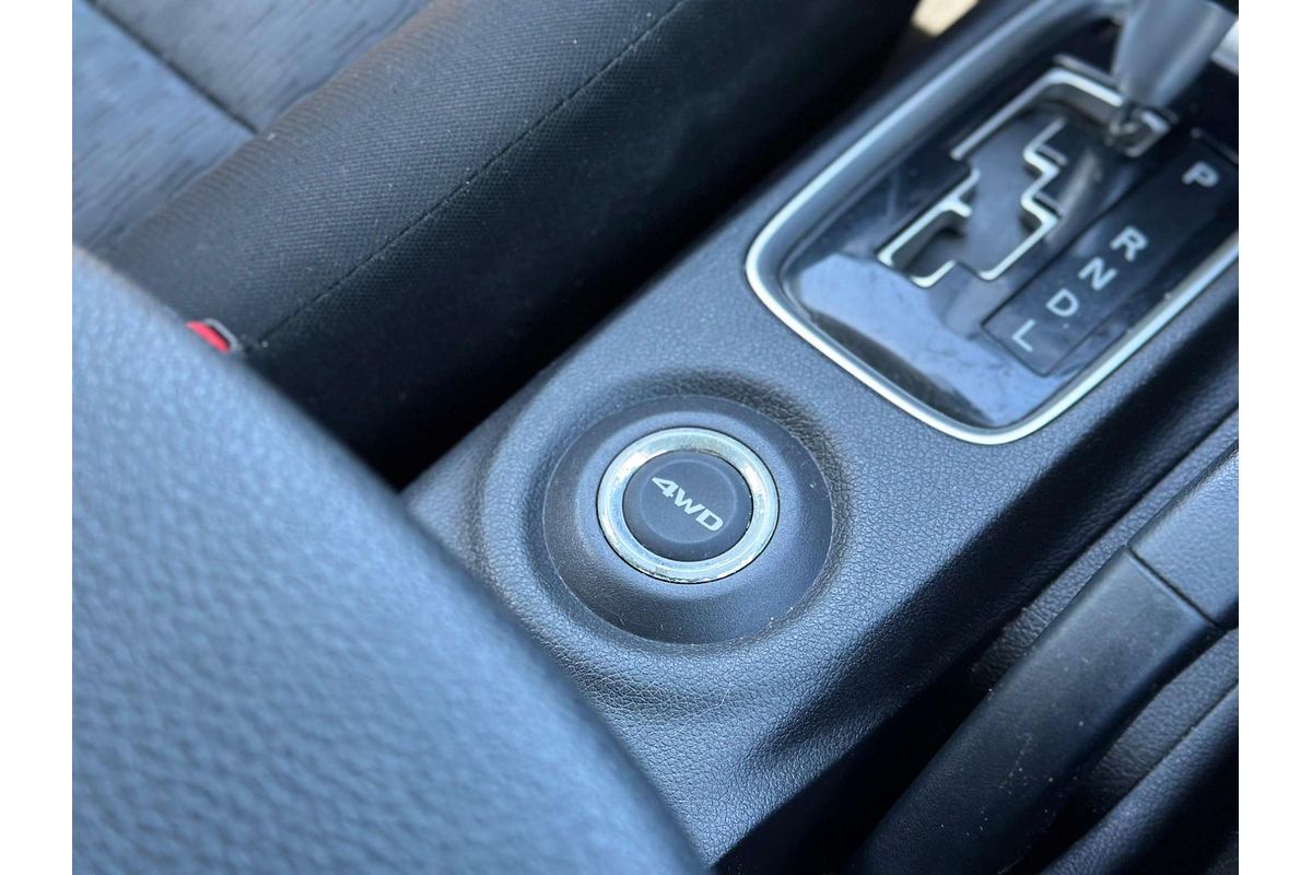 2013 Mitsubishi Outlander LS ZJ
