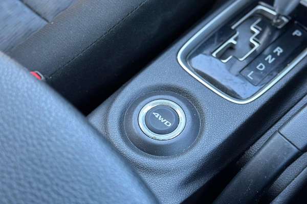 2013 Mitsubishi Outlander LS ZJ