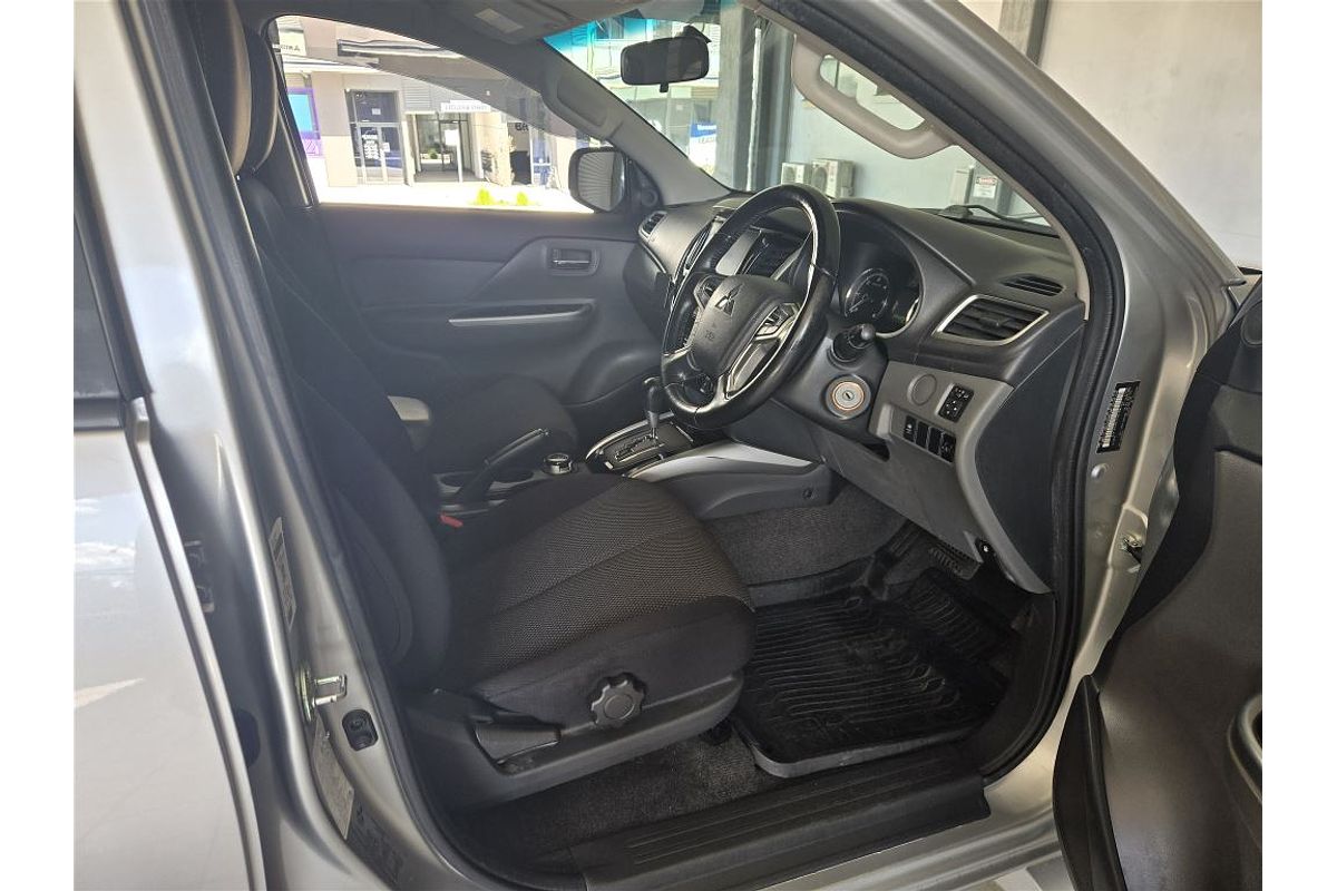 TRITON MQ MY17 GLS (4x4) 2.4L DT4 DIESEL TURBO F/INJ 5 SP AUTOMATIC DUAL CAB UTILITY 