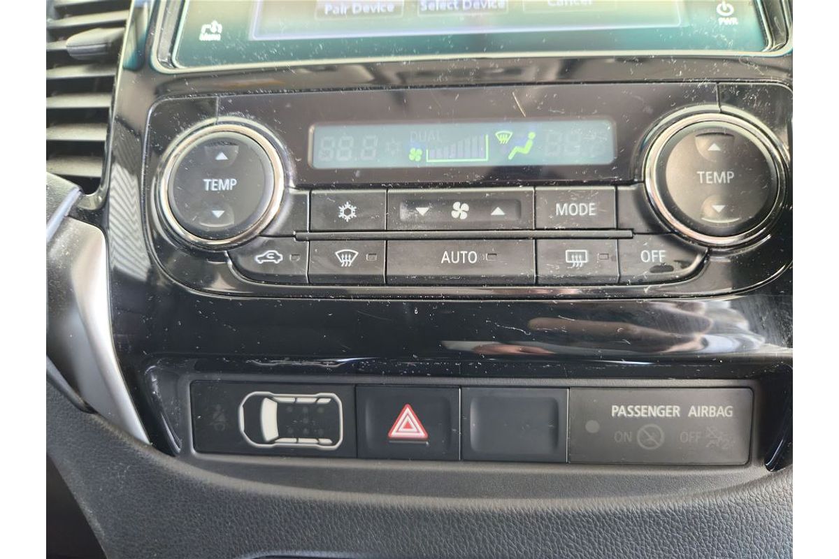 TRITON MQ MY17 GLS (4x4) 2.4L DT4 DIESEL TURBO F/INJ 5 SP AUTOMATIC DUAL CAB UTILITY 