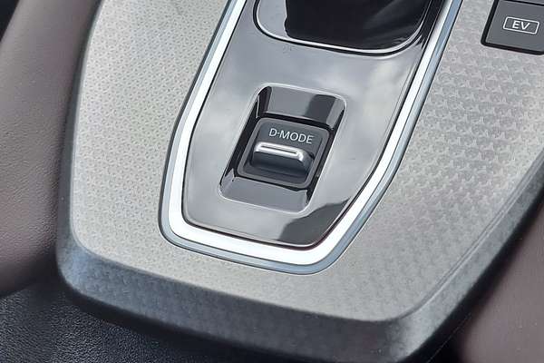 2025 Nissan QASHQAI TI e-POWER J12