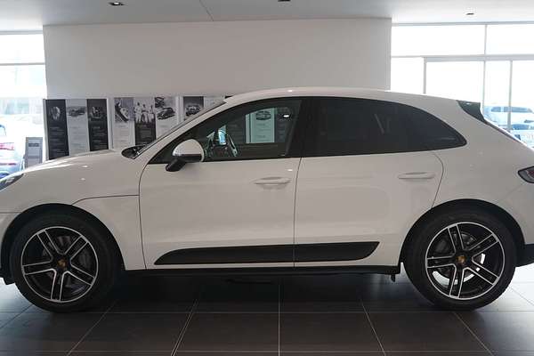 2021 Porsche Macan S 95B