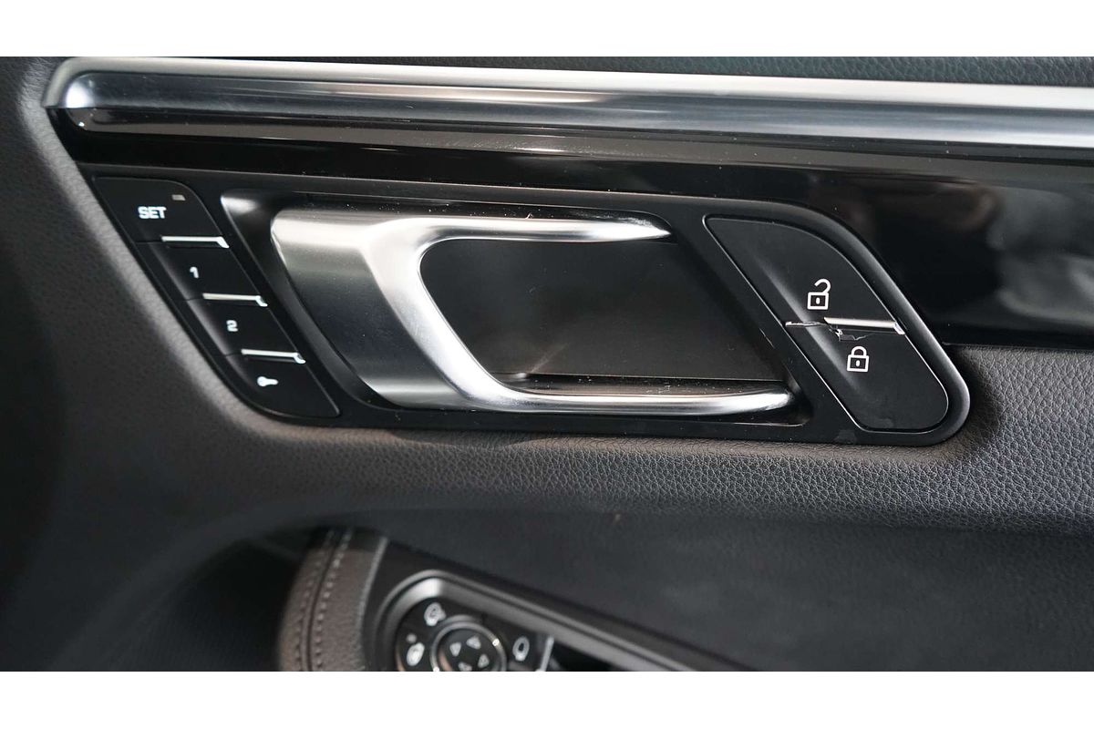 2021 Porsche Macan S 95B