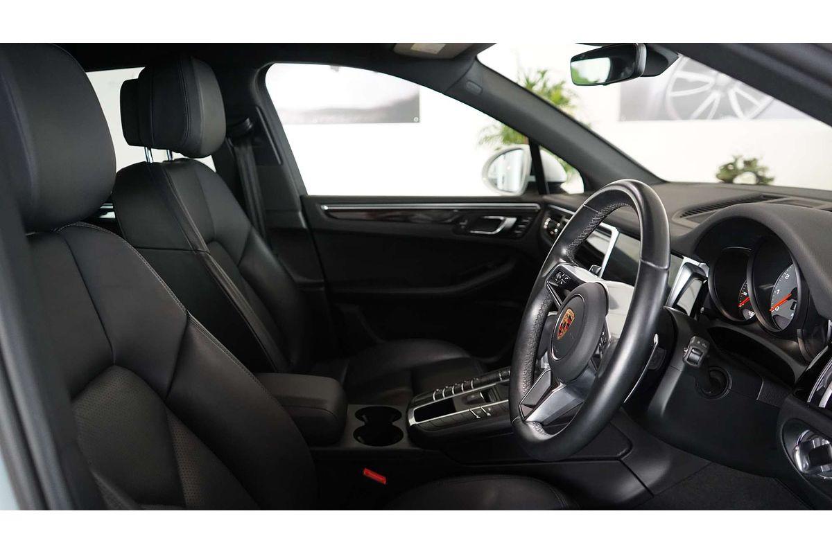 2021 Porsche Macan S 95B